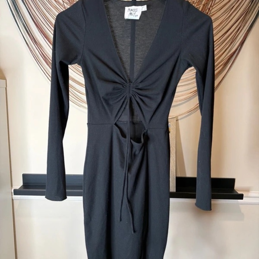Princess Polly Black Long Sleeve Twist-Front Midi Dress